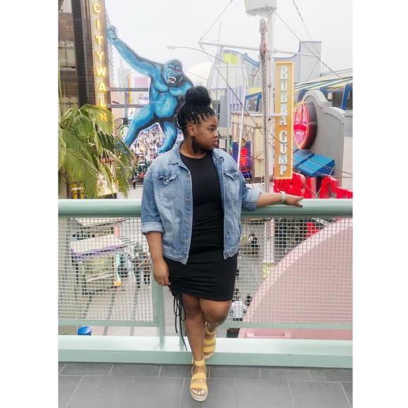 Meet your Posher, Kacie - Picture 1 of 1